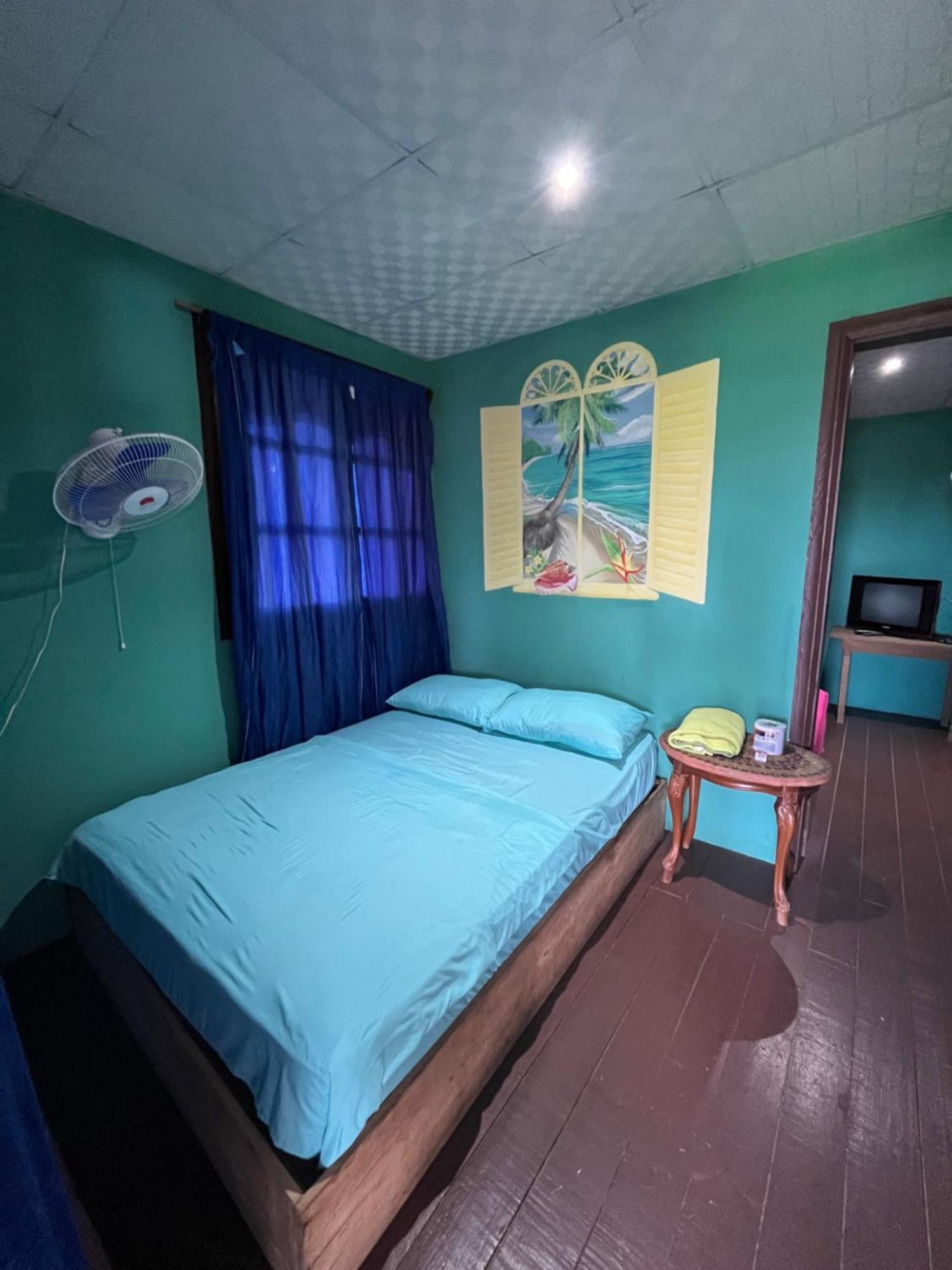 Valerie Emanuel Apartments Bocas del Toro Exterior foto