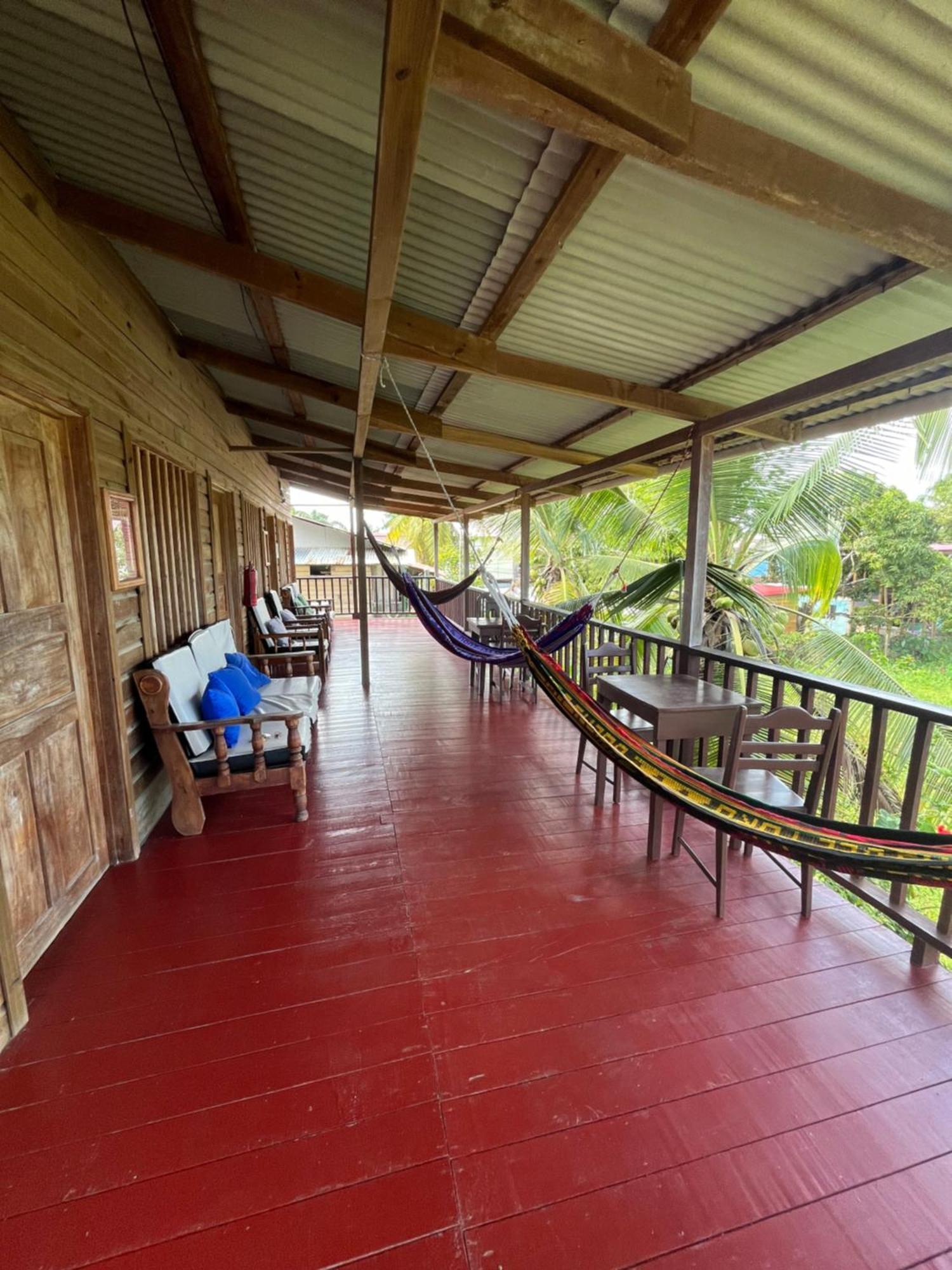 Valerie Emanuel Apartments Bocas del Toro Exterior foto