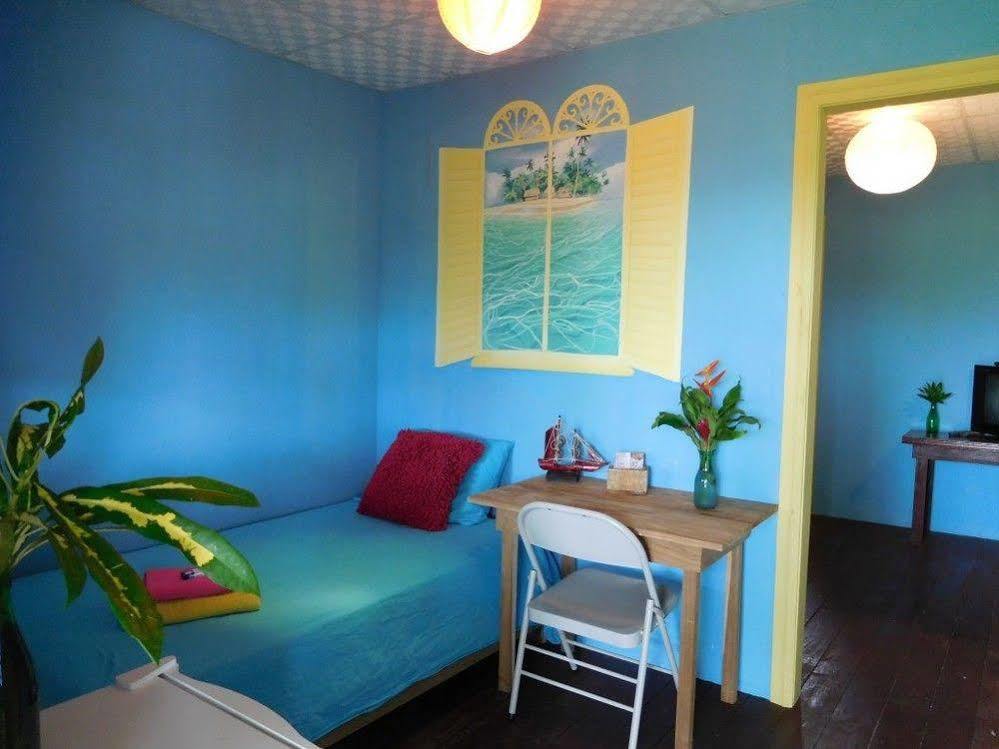 Valerie Emanuel Apartments Bocas del Toro Exterior foto