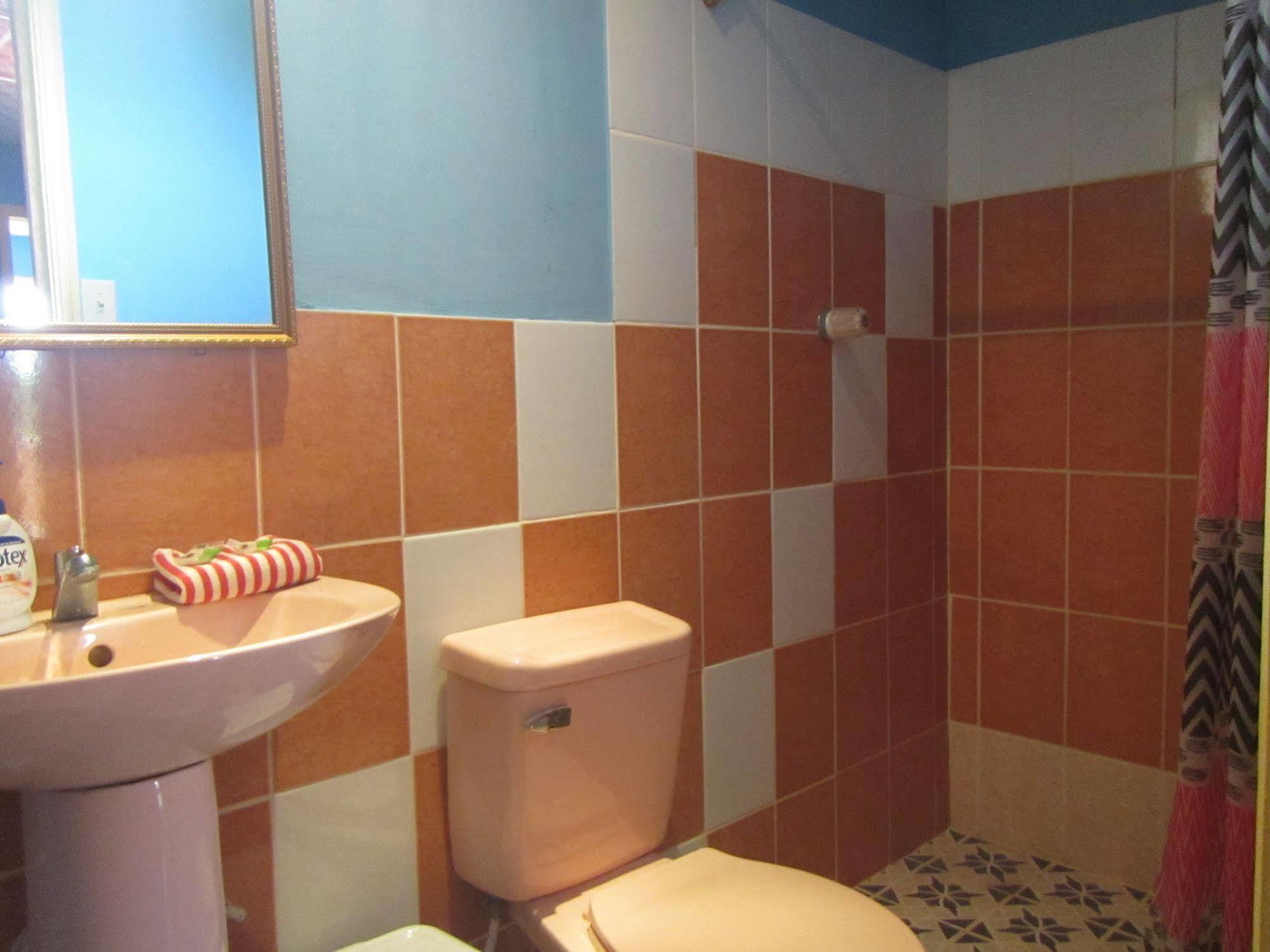 Valerie Emanuel Apartments Bocas del Toro Exterior foto